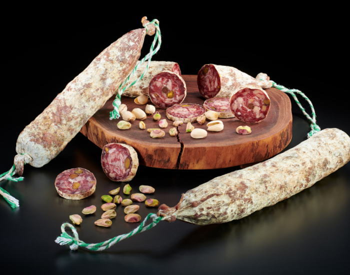 salchichon con pistachos